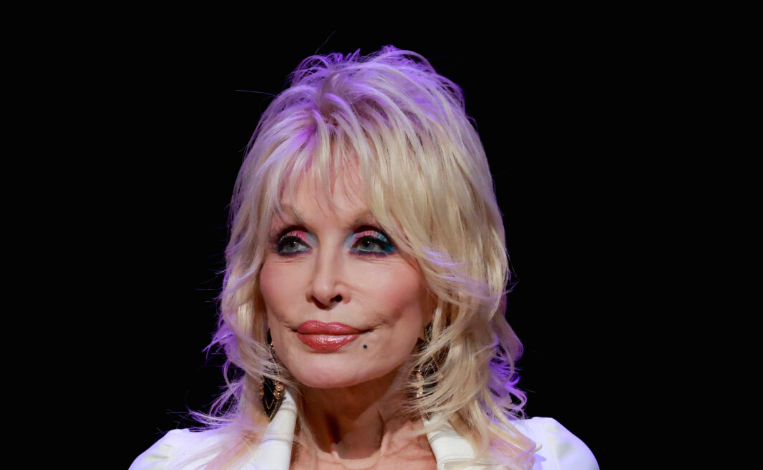 Dolly Parton’s sister fires back at ‘shameless’ misinformation about the singer following her death