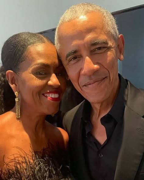 Barack Obama’s Sweet Message to Michelle Has Fans Feeling All the Love 🥹❤️