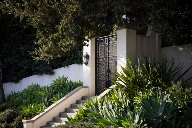 Angelina Jolie Sells Los Feliz Estate For $24.75 Million
