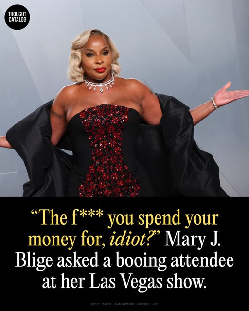 Mary J. Blige stopped mid-song at her