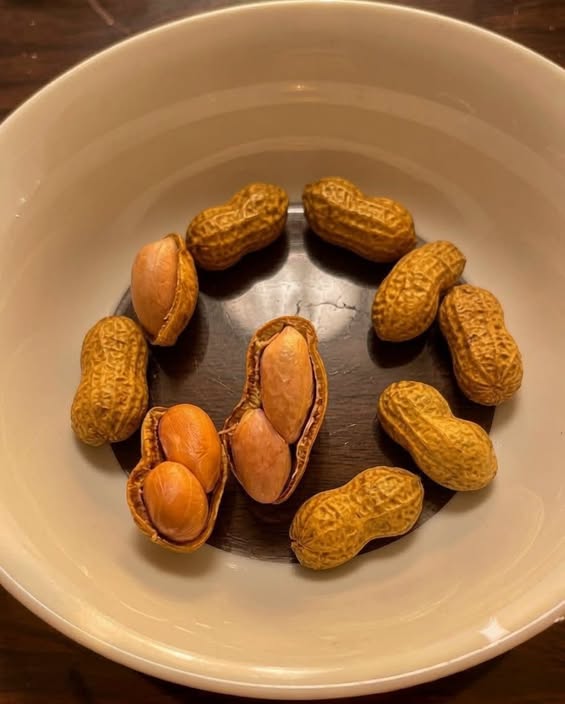 Too Much of a Good Thing? What Health Experts Say About Peanuts